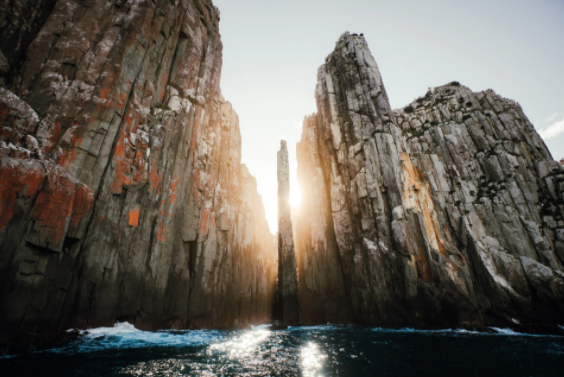 DOLERITE SEA CLIFFS OF THE TASMAN PENINSULA